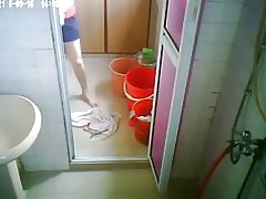 Aeddfed cymryd cawod